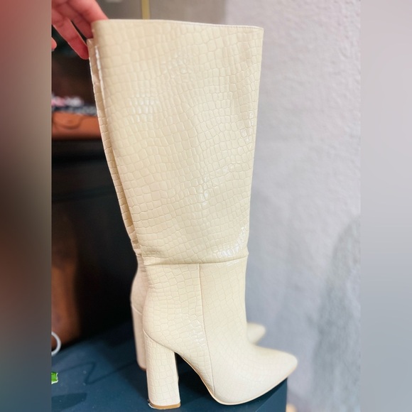 Nasty gal Faux Leather Croc Knee High Pointed Boots women’s boots size 37(6)US - Picture 13 of 14